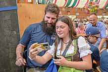 Eishockey, Herren, DEL, Penny DEL, Saison 2023-2024, Straubing Tigers, Mannschaftsvorstellung im Weckmannszelt,12.08.2023