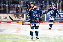 Eishockey, Herren, DEL, Saison 2021-2022, 39. Spieltag, Straubing Tigers - Grizzlys Wolfsburg,  18.02.2022