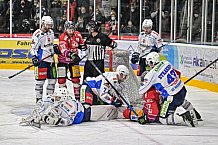 Herren, Eishockey, Oberliga-Süd, Saison 2021-2022, Playoffs, Spiel 3, Deggendorfer SC - EC Hannover Indians,  24.03.2022